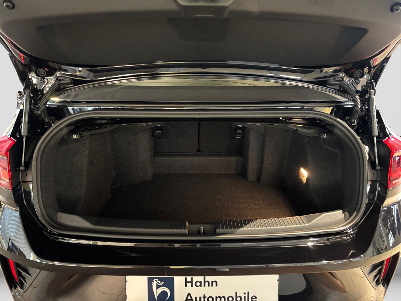 Volkswagen T-Roc - Bild 12