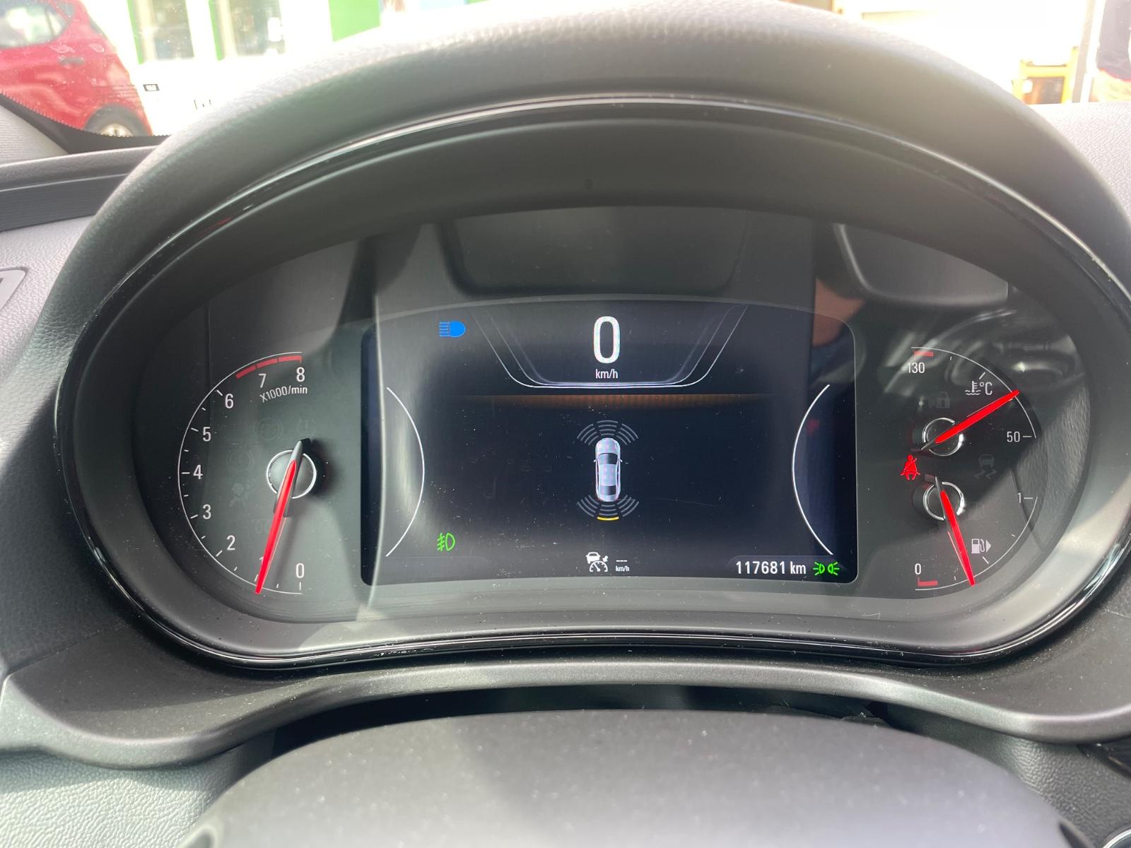 Opel Insignia 2014 — photo 12