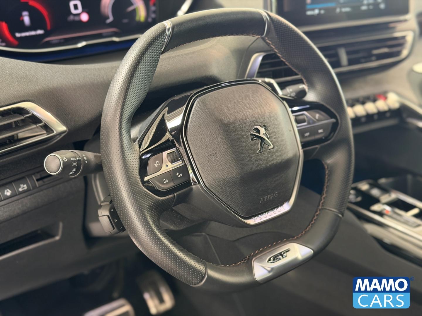 Peugeot 3008 Hybrid 136 GT  AHK/ACC/CAM/NAVI/SHZ