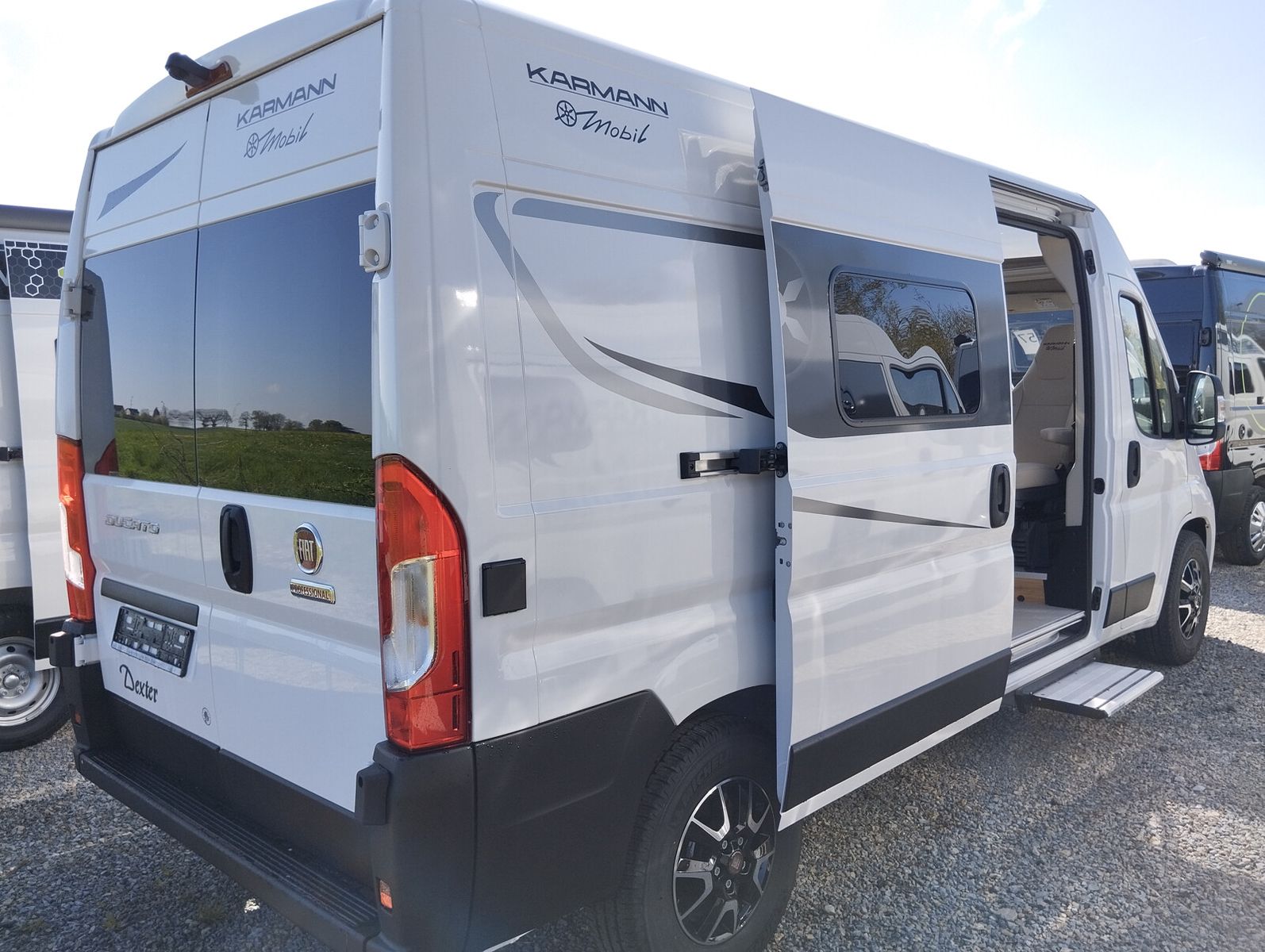 Fahrzeugabbildung Karmann Dexter 581 Alufelgen 16 Zoll und Concept Paket