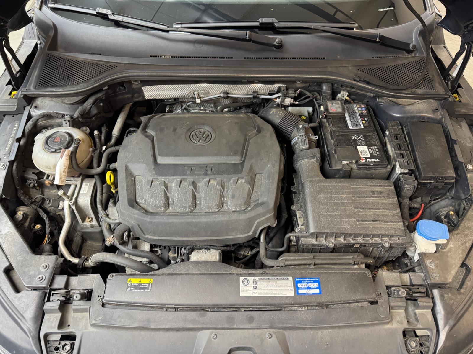 Volkswagen Arteon 2.0 TSI DSG/ACC/Massage/Spurhalte/LED