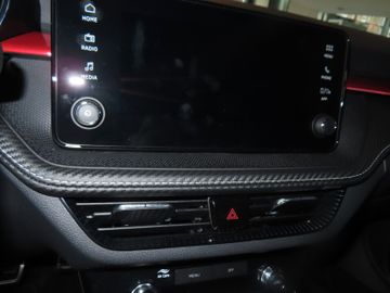 Fotografie 9 des Skoda Fabia Monte Carlo 1.0 DSG Kamera LED 5.J Garanti