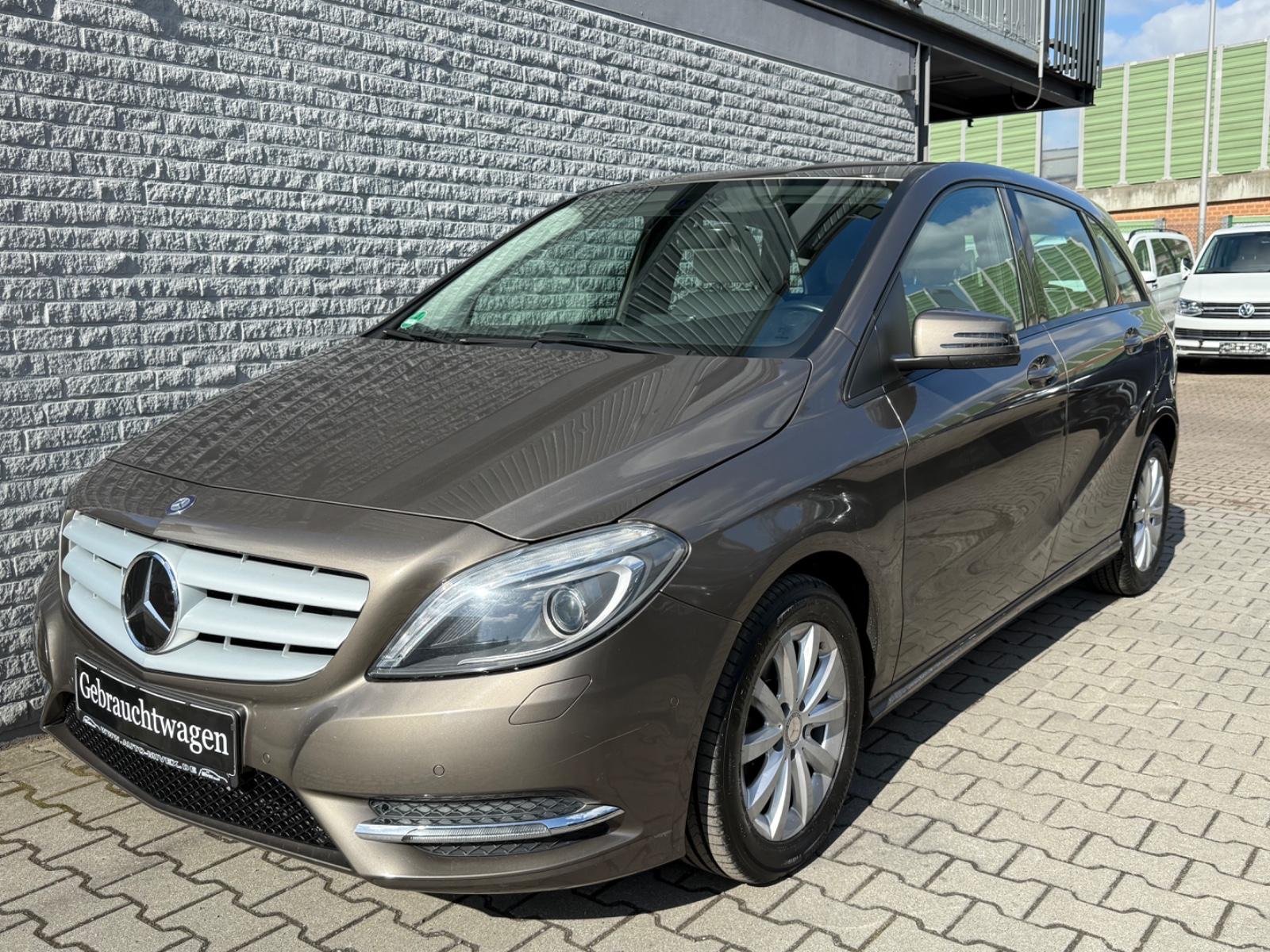 Mercedes-Benz B 220 CDI / d Aut. Xenon KAMERA NAVI 1.HAND