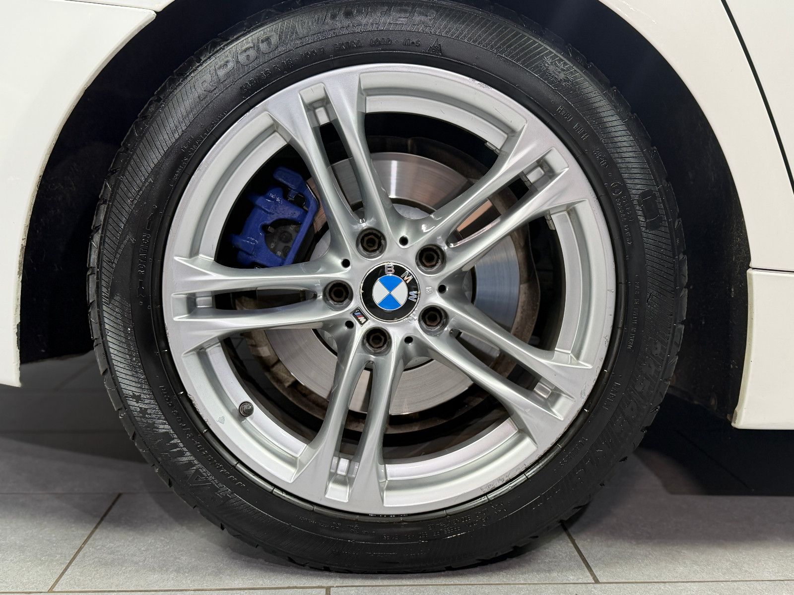 Fahrzeugabbildung BMW 520 d Touring|M-Paket|HIFI|PDC|Komfortzugang