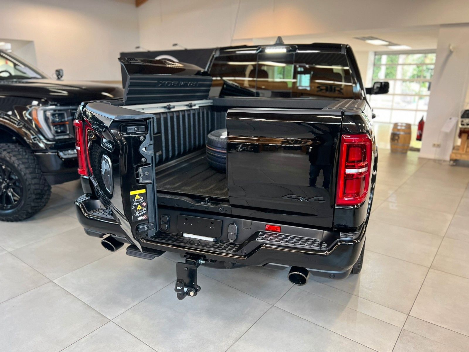 Fahrzeugabbildung Dodge RAM 1500 Limited Night H/O 3.0L MY25 / MFT