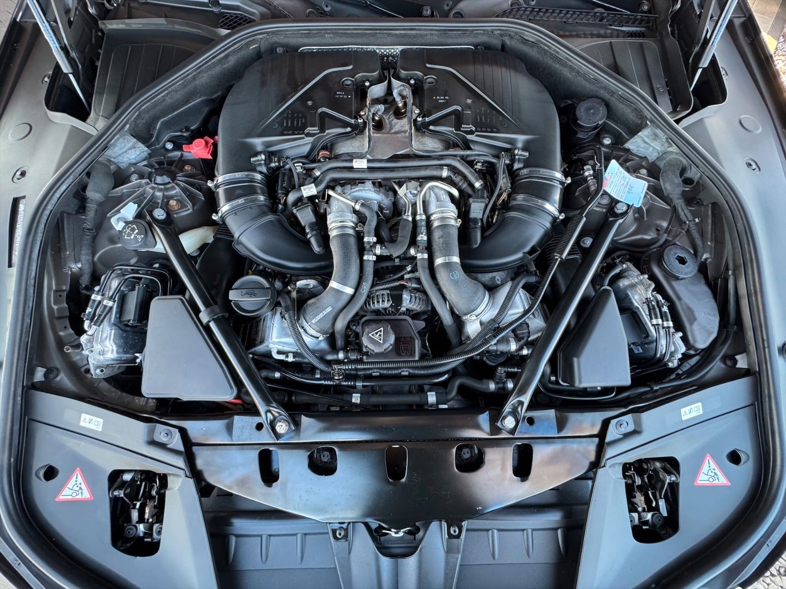 Fahrzeugabbildung BMW 750i xDrive *Bi-Xenon*Top Zustand*Kamera*Memory*