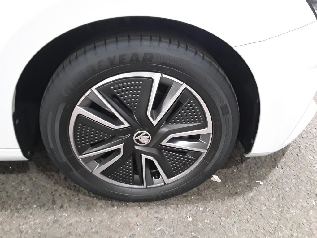 Skoda Fabia Ambition 1.0 TSI Pano*Tempo*PDC*SH*Klima