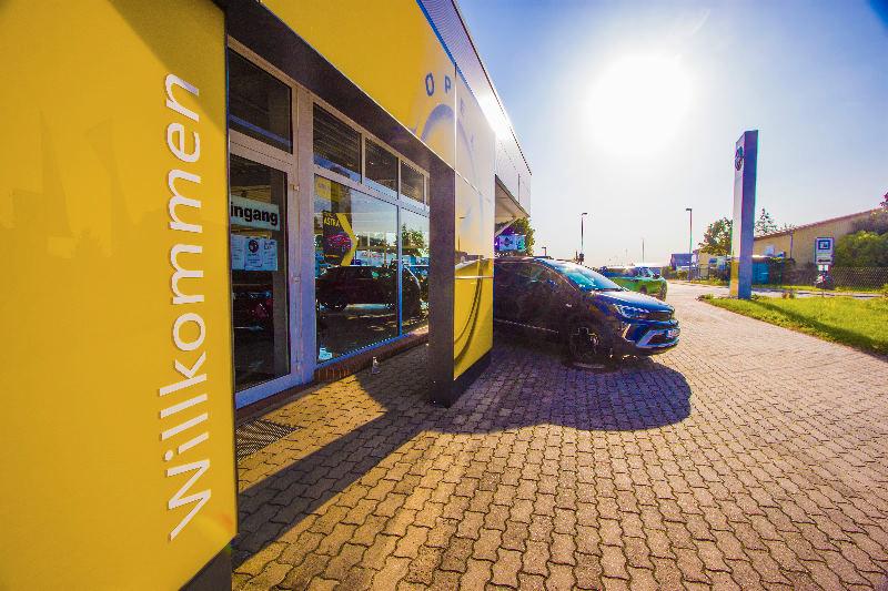 showroom-image-main