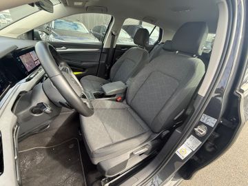 Volkswagen Golf - 8