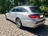 Mercedes-Benz E 350 d T Autom. - Exklusive  - Mercedes-Benz E 350 in Bochum
