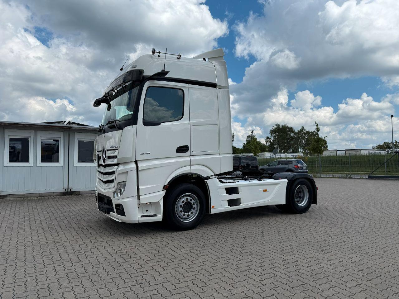 Mercedes-Benz Actros 1845 LS BigSpace