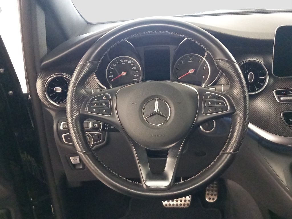 Fahrzeugabbildung Mercedes-Benz V 300 d 4MATIC AVANTGARDE EDITION Lang AHK*Leder