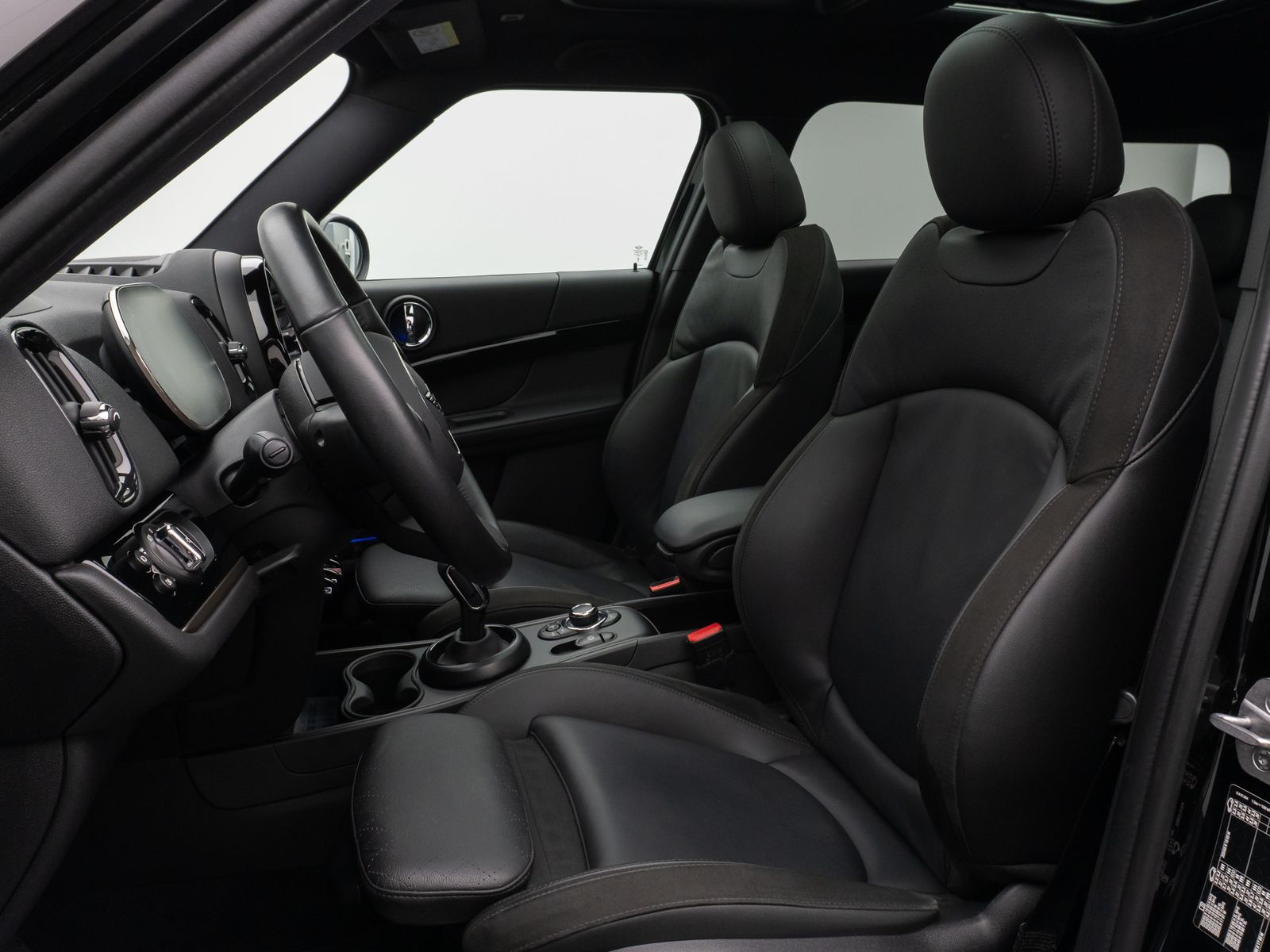 Fahrzeugabbildung MINI Cooper Countryman Panorama Kamera HUD DAB Sport