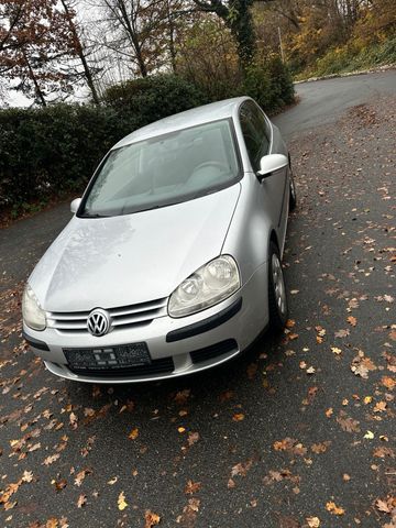 Volkswagen Golf 5 TUV NEU