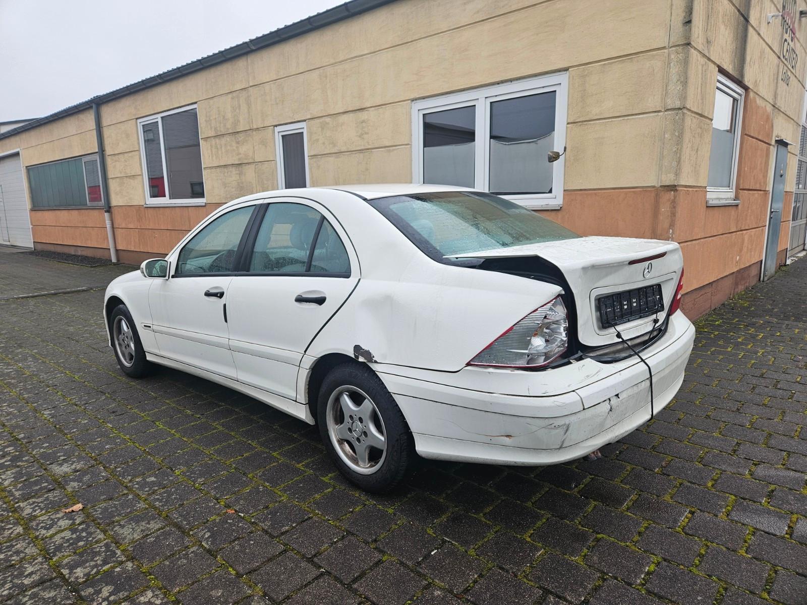 Mercedes-Benz C 180 C Limousine C 180 Kompressor