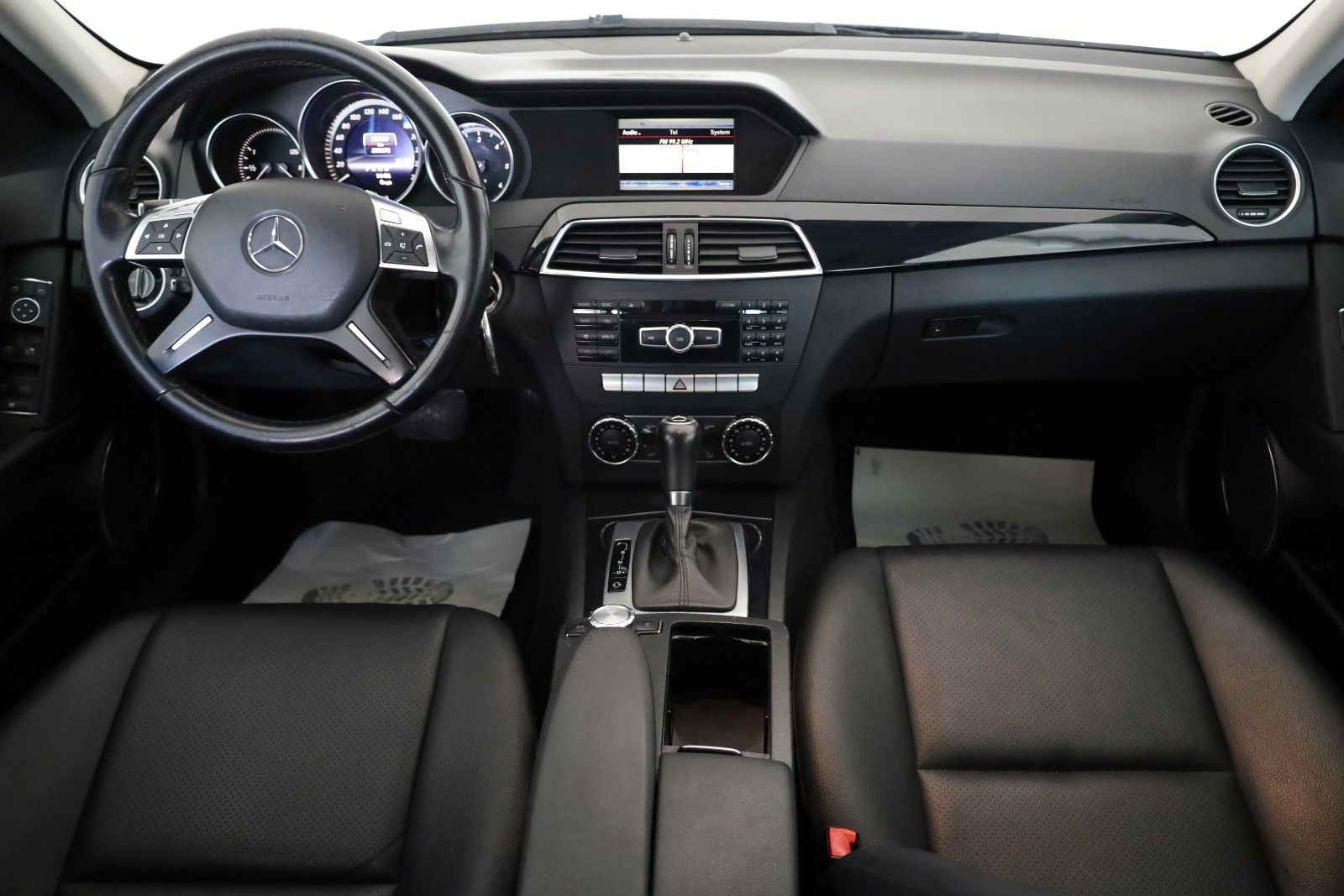 Fahrzeugabbildung Mercedes-Benz C 220 CDI T BlueEfficiency, Leder, AHK