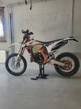 KTM 300exc Six Days - Offers matching your search criteria