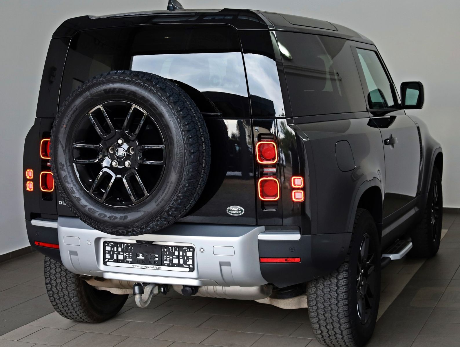 Fahrzeugabbildung Land Rover Defender 90 S,Leder,Navi,Standhzg,Winter-Pak,AHK