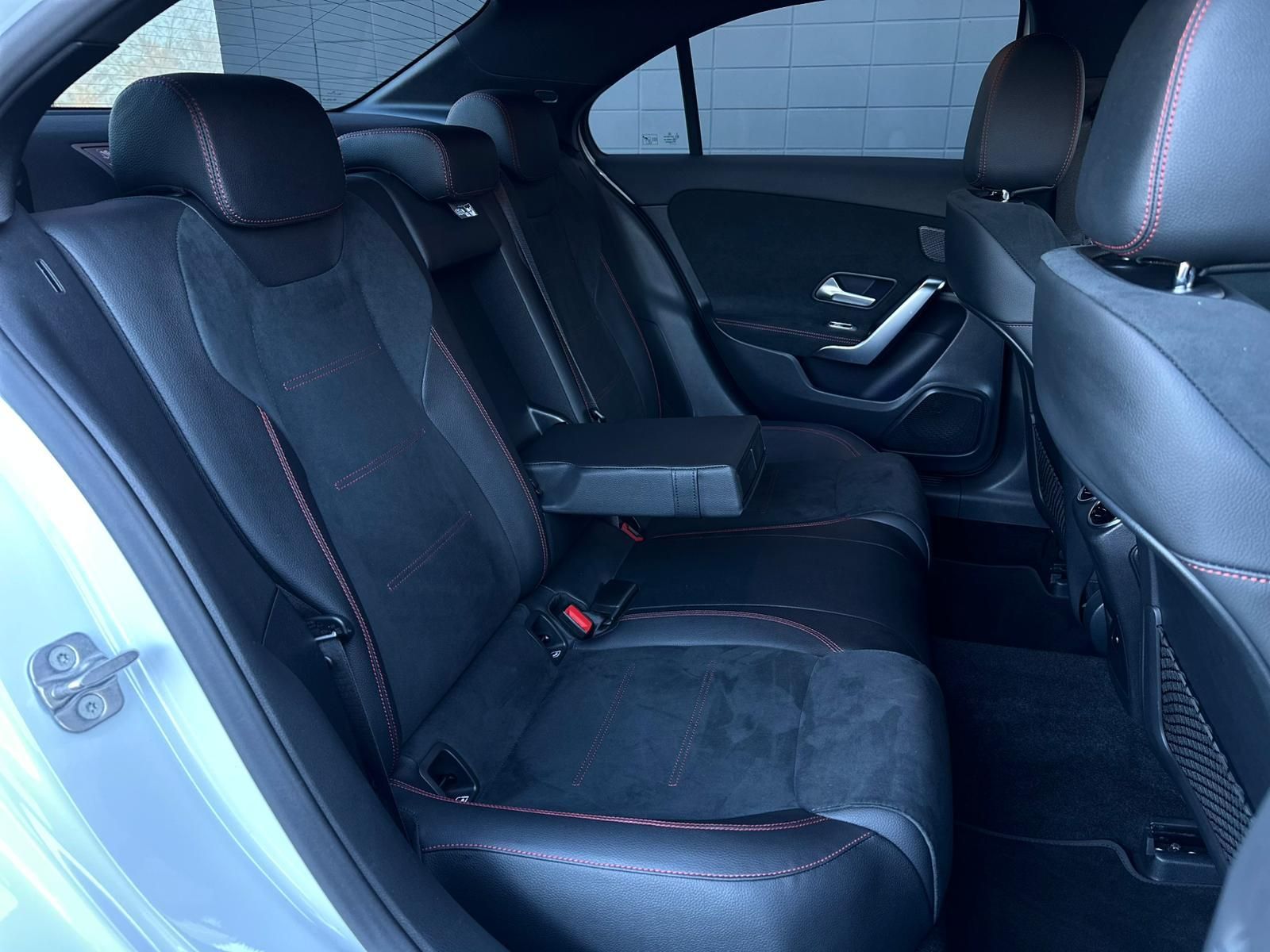 MERCEDES-BENZ A200 LIMOUSINE AMG NIGHT* LED#AHK#SHZ#KEYLESS#VC - Image 17