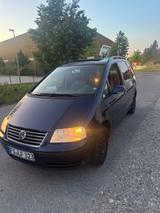 Volkswagen Sharan 1.9TDI 7 Sitze 2. Hand Scheckheftgepflegt - gebrauchte VW Sharan aus dem Jahr 2005
