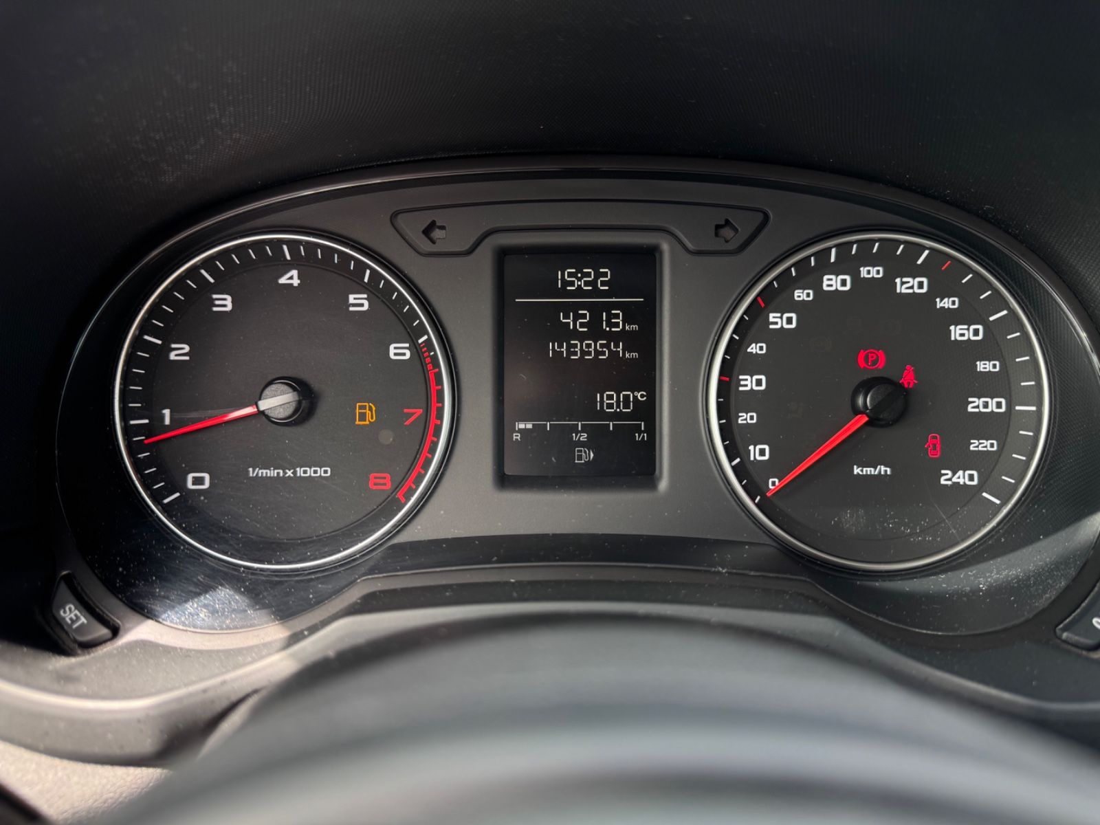 Fahrzeugabbildung Audi A1 attraction*SZH*Klima*PDC*8Fach*Garantie