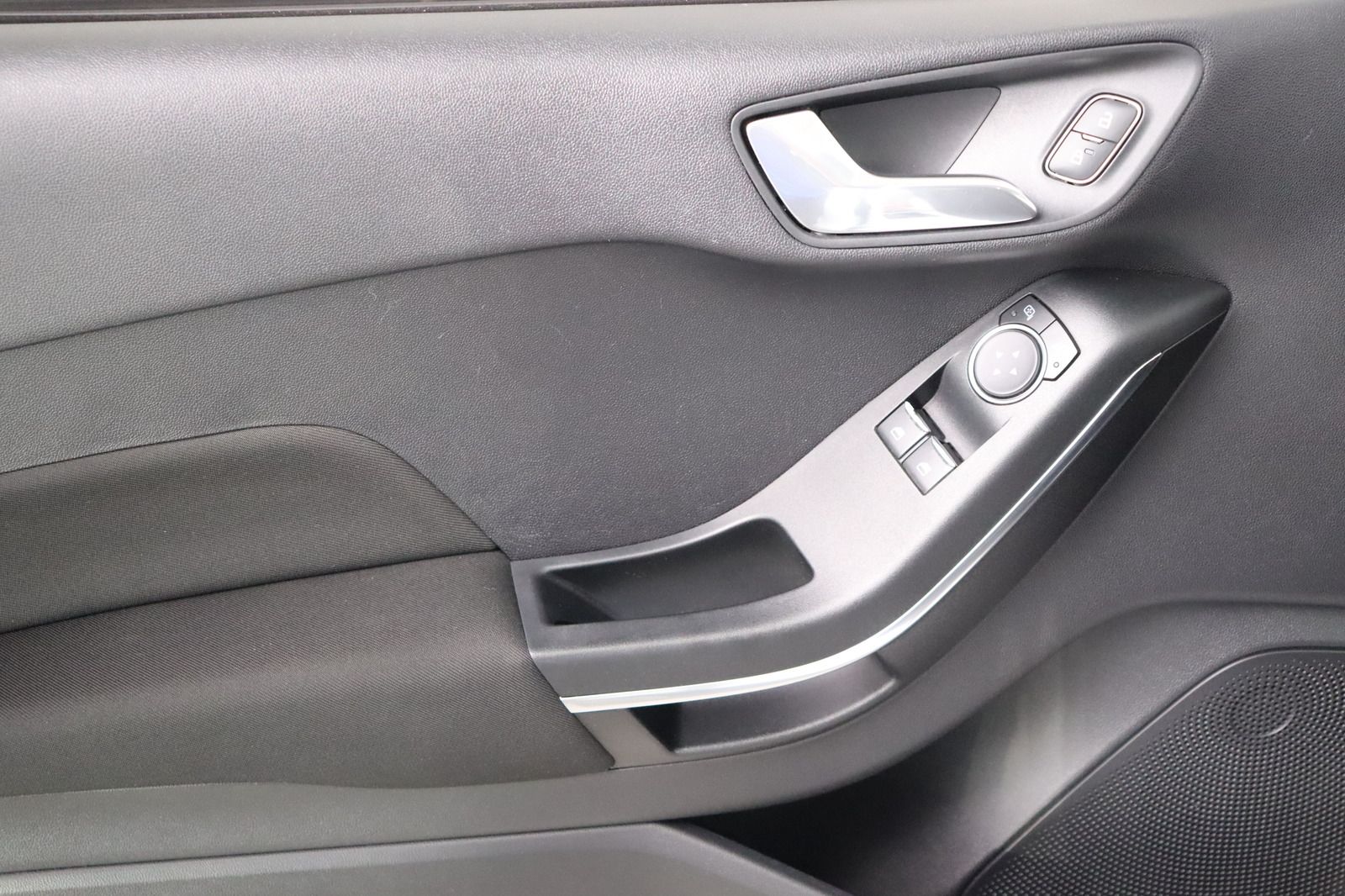 Fahrzeugabbildung Ford Fiesta 1.0 l Active * Klima * SHZ * PDC