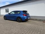 BMW M140i SpecialEdition/H&K/NAV/H&R/CARPLAY/OHNEOPF - blaue BMW M140i