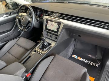 Volkswagen Passat Variant  *1.HAND*NAVI*APS*AHK*LED*SMARTL*
