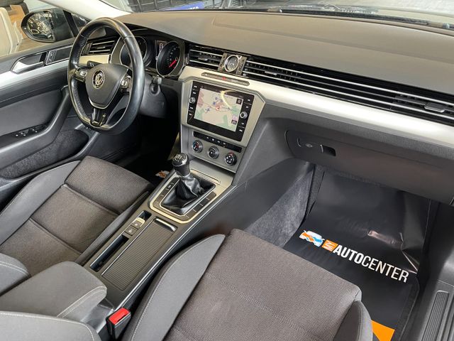 Volkswagen Passat Variant  *1.HAND*NAVI*APS*AHK*LED*SMARTL*