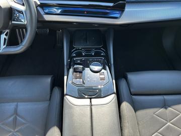 صورة مصغرة 13 لـ 2024 BMW I5