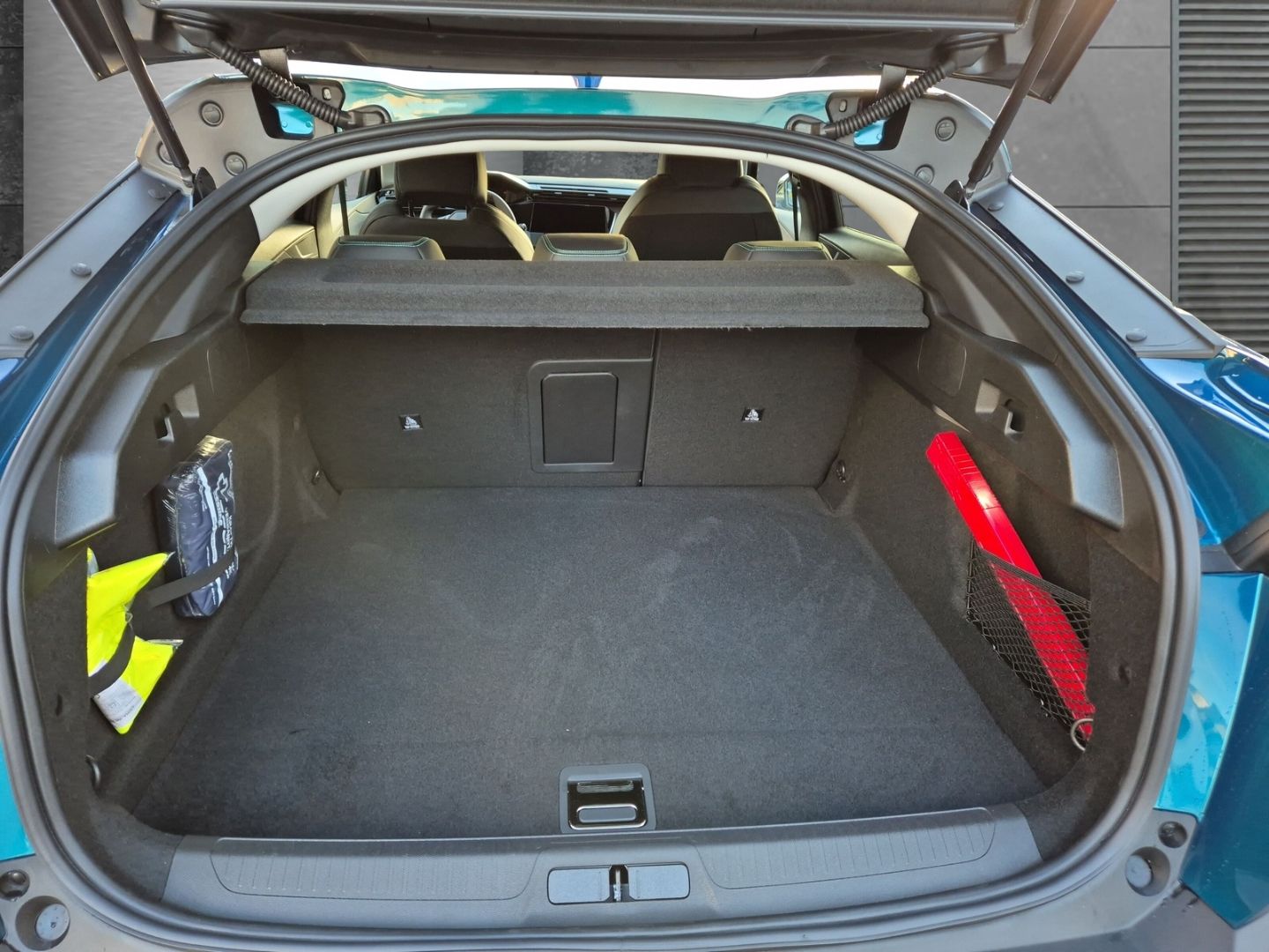 Peugeot 408 - Bild 5