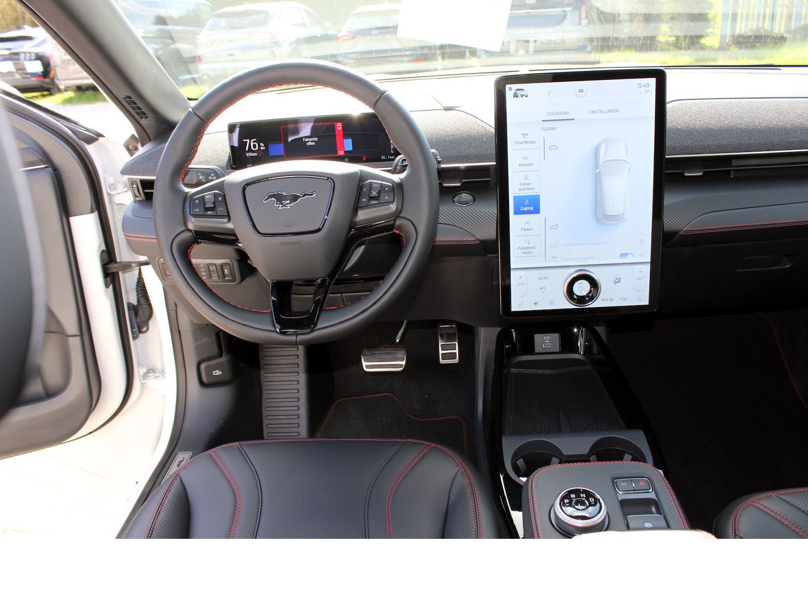 Fahrzeugabbildung Ford Mustang Mach-E AWD