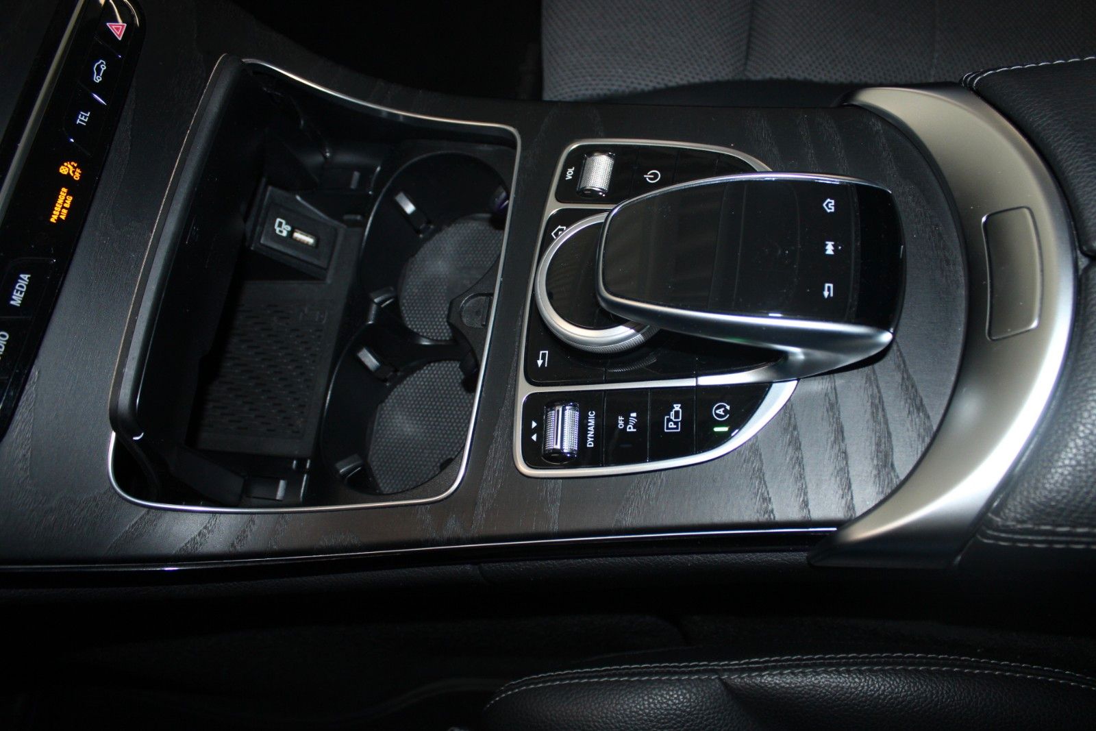 Fahrzeugabbildung Mercedes-Benz C 200 T 9-G Tronic Avantgarde MHEV LED AHK CAM