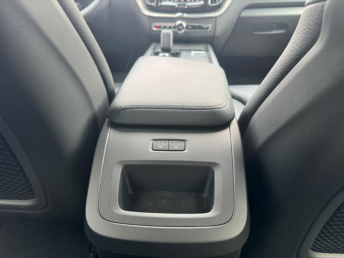 Volvo XC60 B4 Plus Bright Mild-Hybrid, миниатюра 11