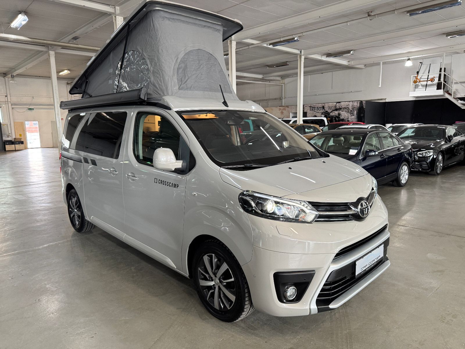 Fahrzeugabbildung Toyota DETHLEFFS CROSSCAMP FLEX 7-SITZER AUFSTELLDACH