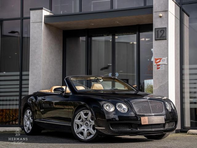 Bentley Continental GTC 6.0 W12 / Soft-close / Massage /