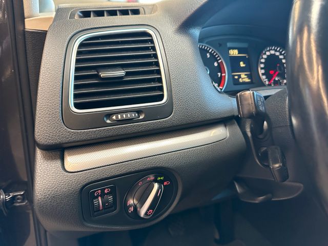 Volkswagen Sharan*7-Sitzer*3-ZONEN*SZHZ*NAVI*TEMPO*AHK*PDC