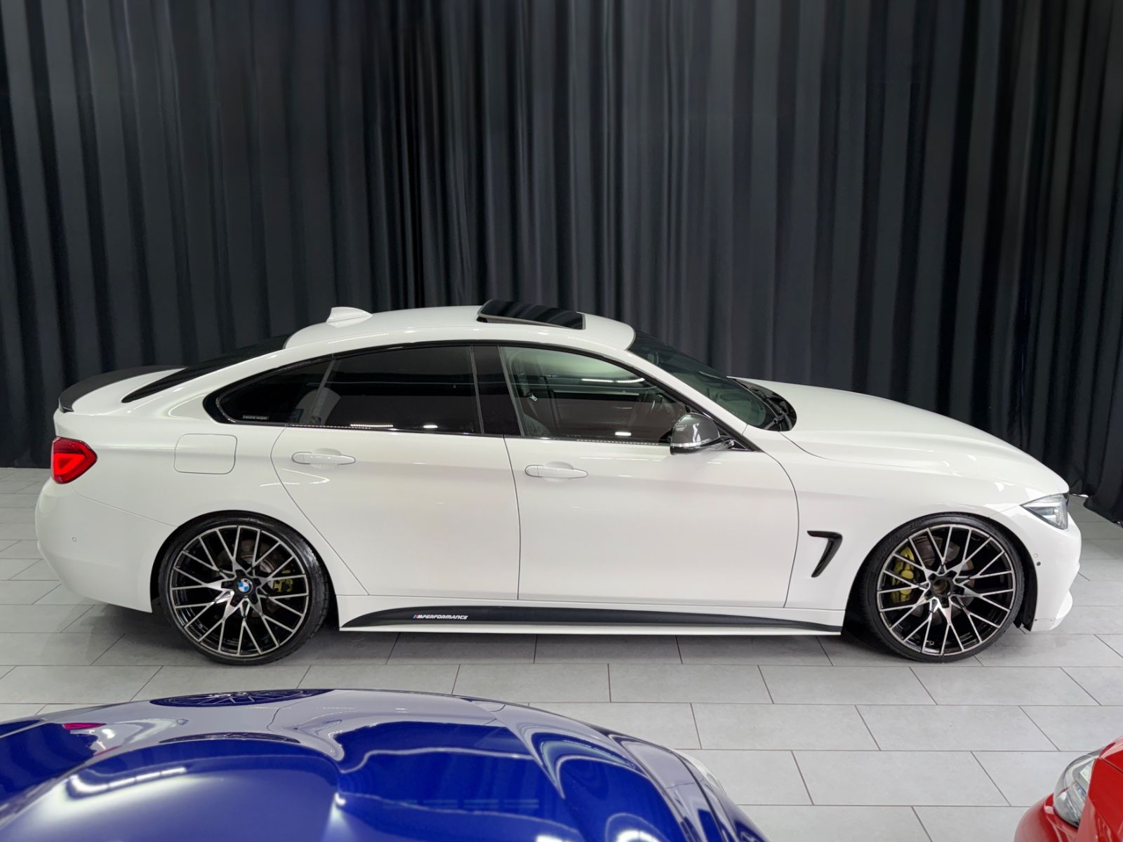 Fahrzeugabbildung BMW 440 Gran Coupé M-PAKET|MPPSK|H&K|HuD|LEDER|PANO
