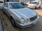 Mercedes-Benz Mercedes CLK, 230 Kompressor - Mercedes-Benz 230 mit Benzin-Antrieb: Clk
