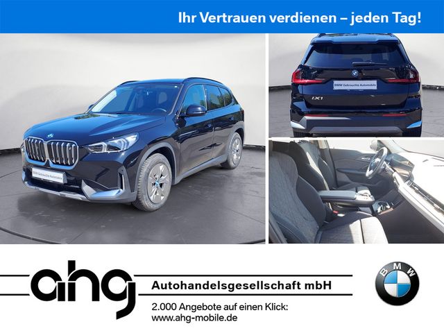 BMW iX1 xDrive30 AHK Adaptives Fahrwerk Sportsitze