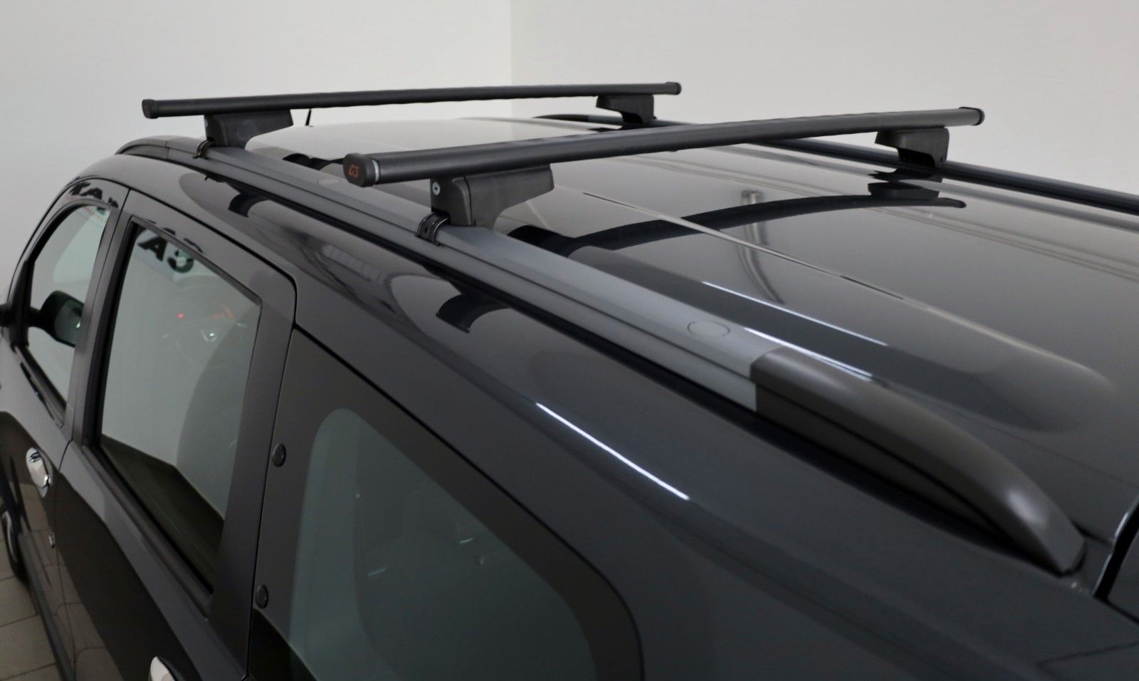 Fahrzeugabbildung Dacia Lodgy Stepway Plus,Navi,SH,Kamera,AHK, 7 Sitzer