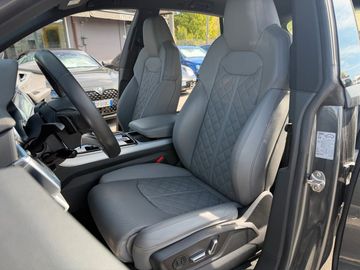 Audi Q8 - 4