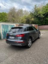 Audi Q5 (FYB) 40 TDI quattro sport sport - Audi Q5 in Oldenburg