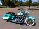 Harley-Davidson Road King Classic FLHRC Sonderlackierung  - Offers matching your search criteria