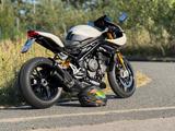 Triumph Speed Triple 1200 RR - TRIUMPH RR TRIPLE 1200 SPEED