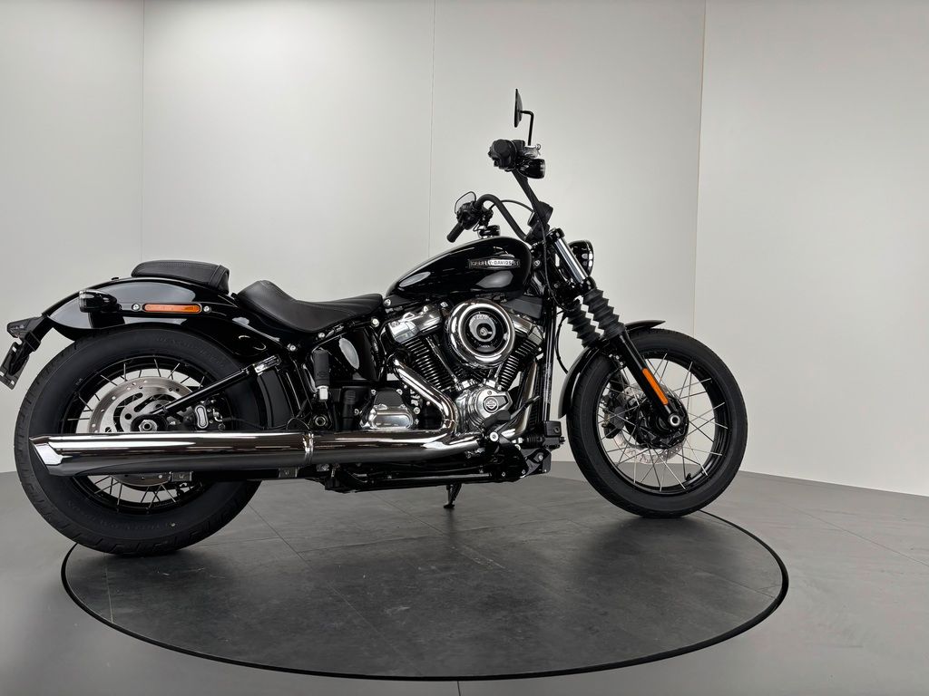 Fahrzeugabbildung Harley-Davidson STREET BOB 117 *NEUWERTIG *1.HAND