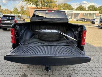 Dodge RAM - 12