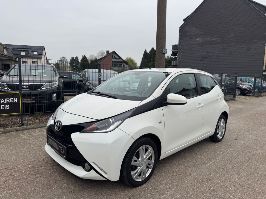 Image of Toyota Aygo (X)