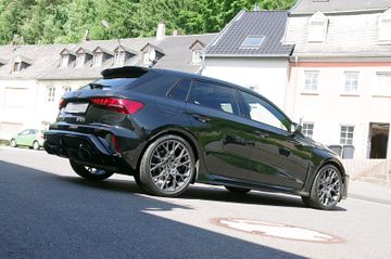 Audi RS 3 Sportback*Sporta,Pano,Head-Up,SONOS,EXPORT*