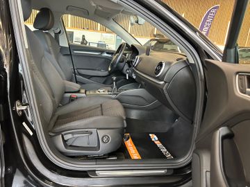 MYAUTOCENTER – Gebraucht- und Jahreswagen mit Werkstattservice in Pfaffenhofen Audi A3 Sportback ambition *Spurhalte*Totwinkel*Xenon